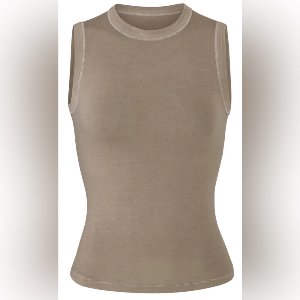 Skims Outdoor Crew Neck Tank - desert (S)